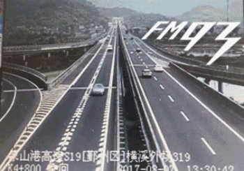 1508481787976426.gif 龟速行车3.gif