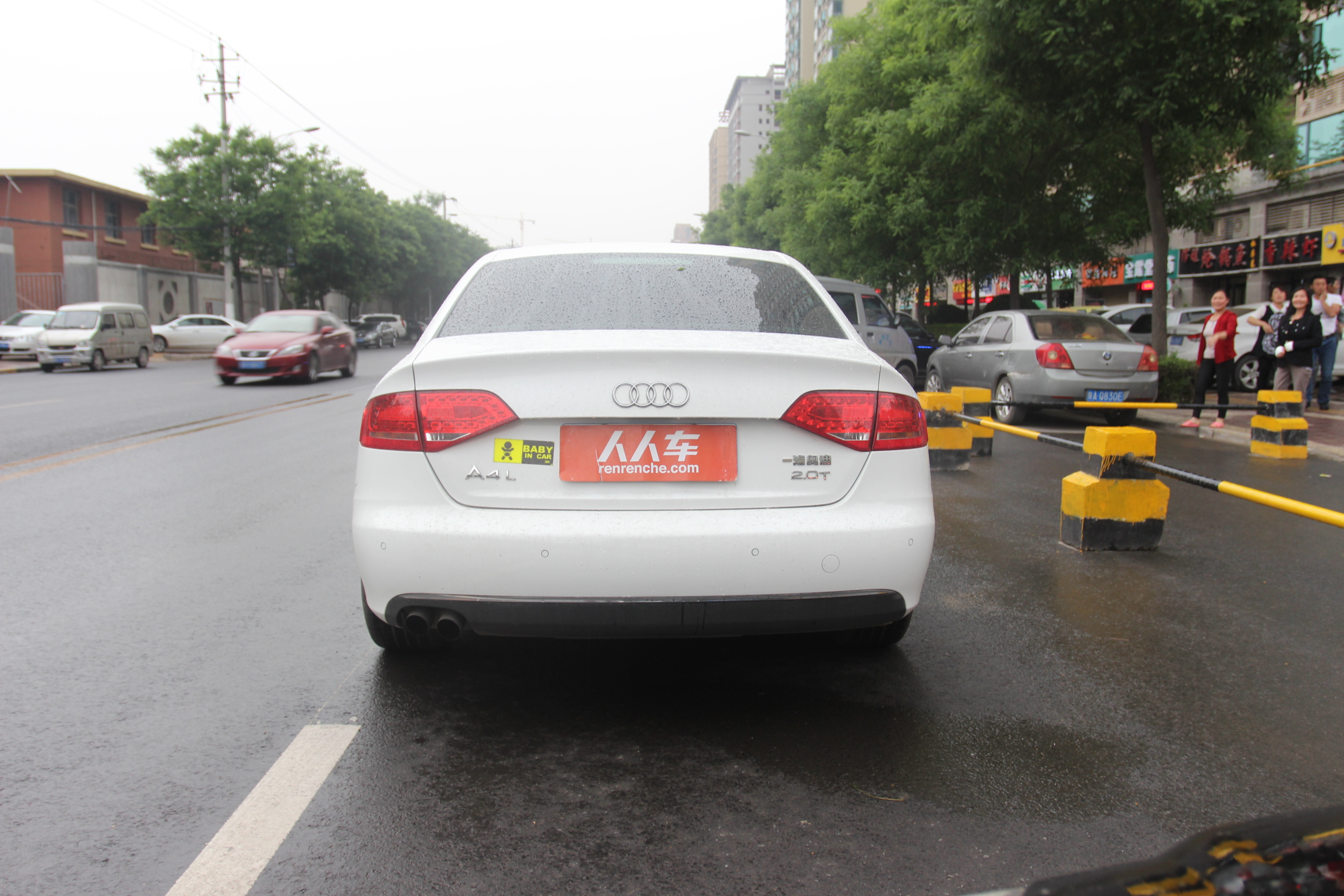 奥迪-a4l 2012款 2.0 tfsi 自动标准型