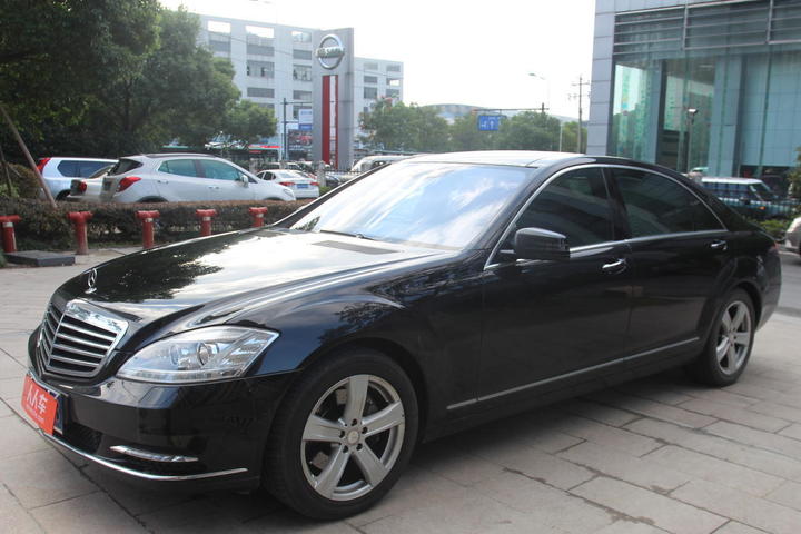 成都二手奔驰s级 2014款 s 500 l 4matic_100万_4年_二手奔驰s级-人人