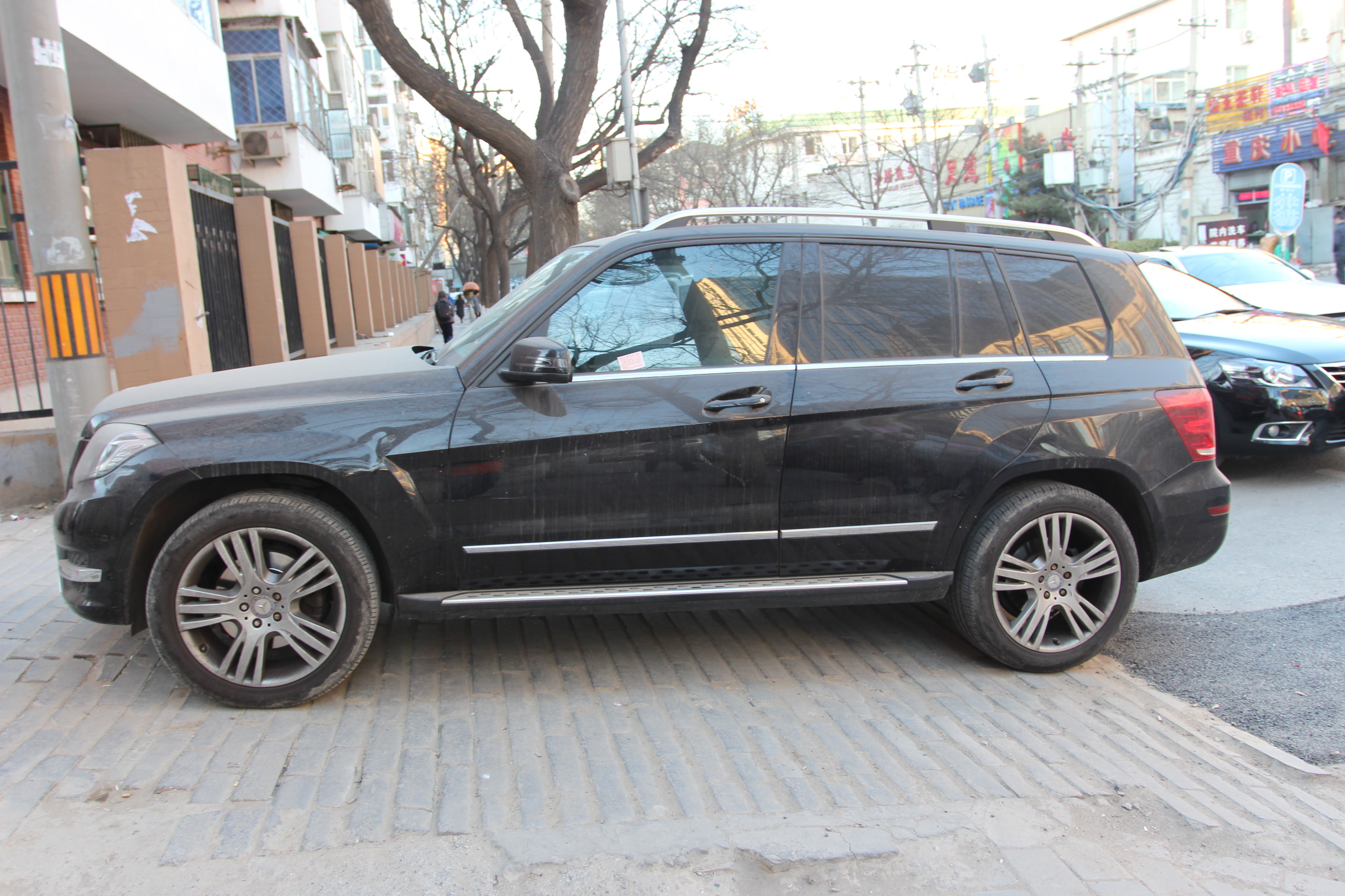 glk 300 4matic 动感天窗型  发布时间:2015-12-30 18:31:23  外观-右