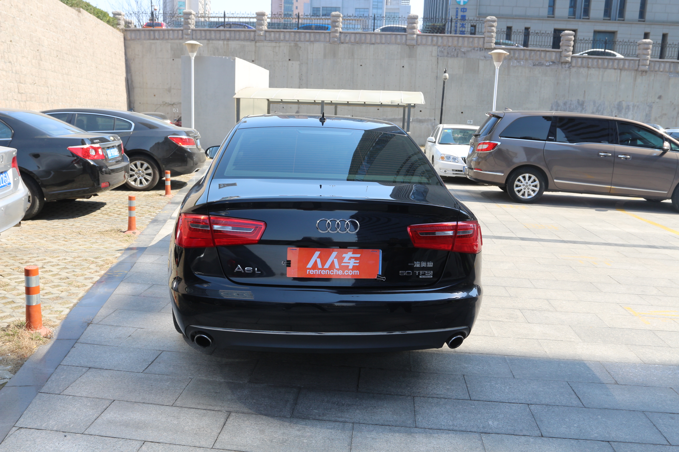 奥迪-a6l 2012款 50 tfsi quattro 豪华型