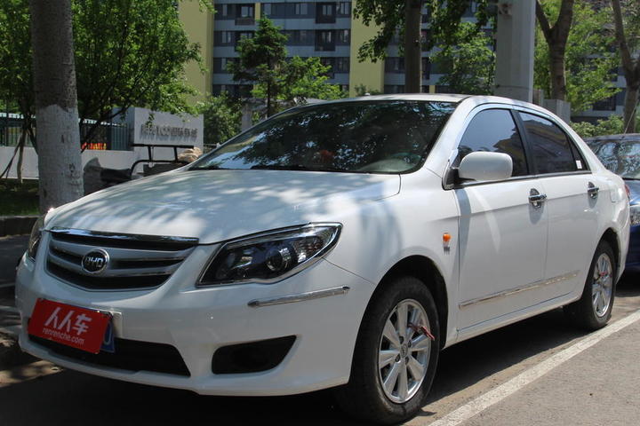 比亚迪-l3 2013款 1.5l 自动舒适型