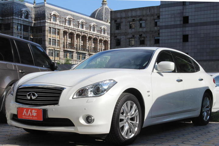 英菲尼迪-q70 2013款 q70l 2.5l 舒适版