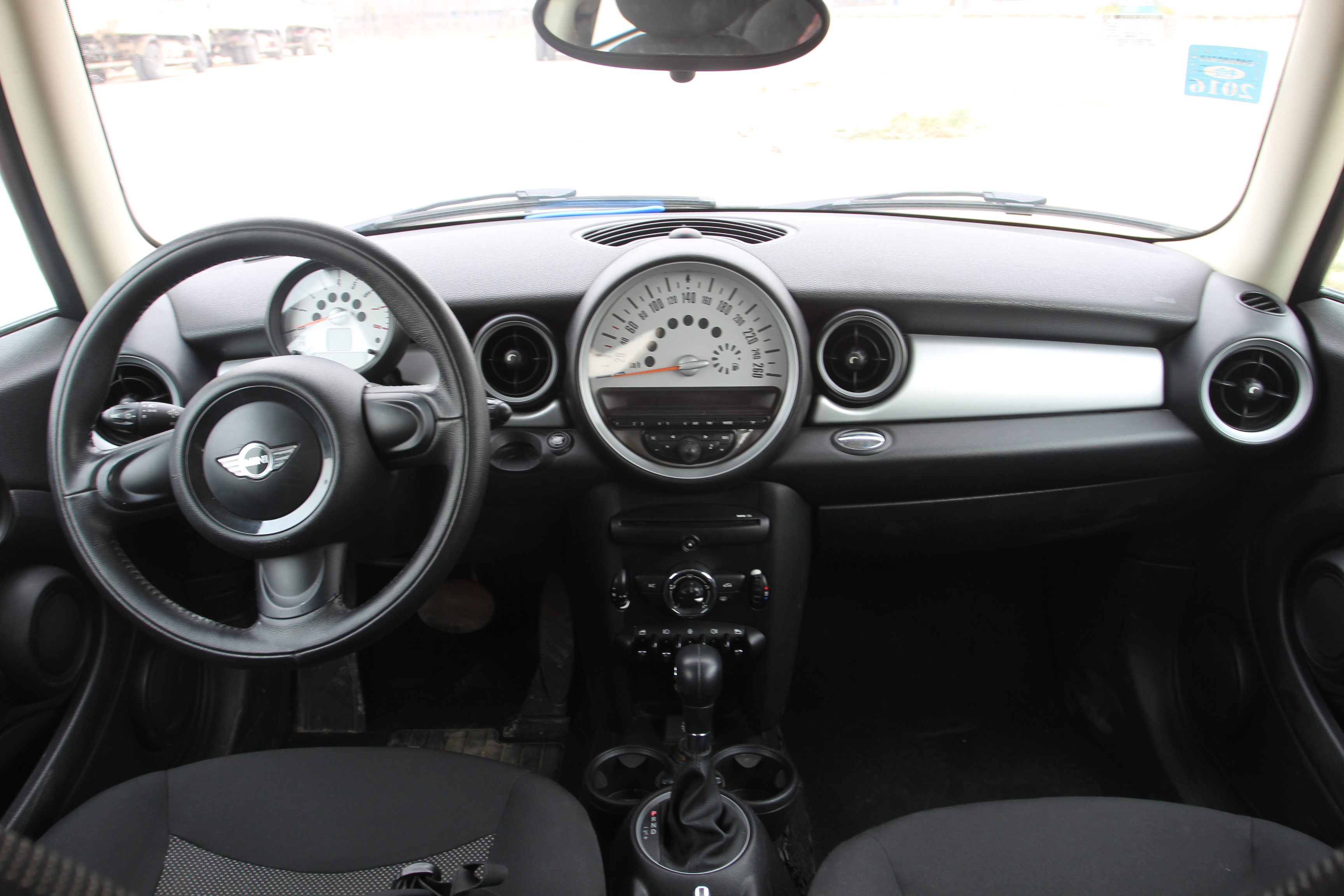 mini-mini 2011款 1.6l one