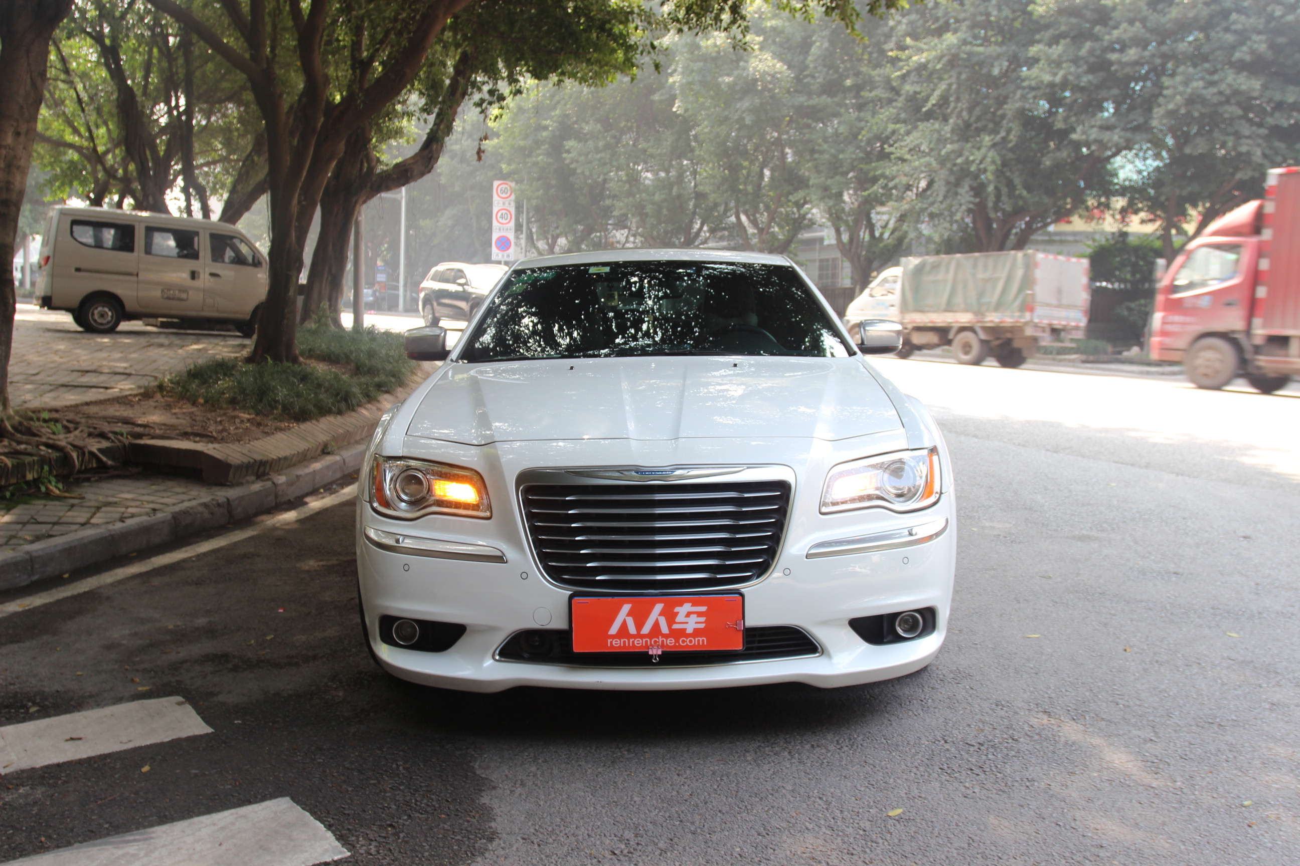 克莱斯勒-300c(进口) 2014款 3.0l 卓越版