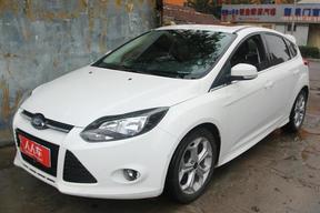 福特-福克斯 2012款 两厢 2.0L 自动豪华运动型