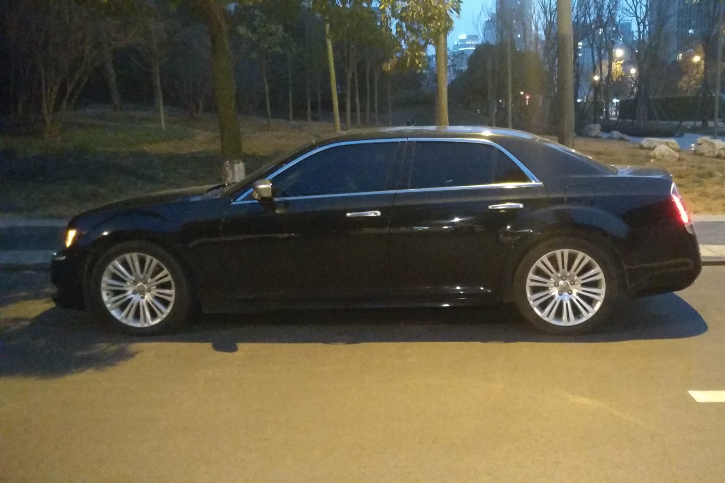 克莱斯勒-300c(进口) 2014款 3.0l 卓越版