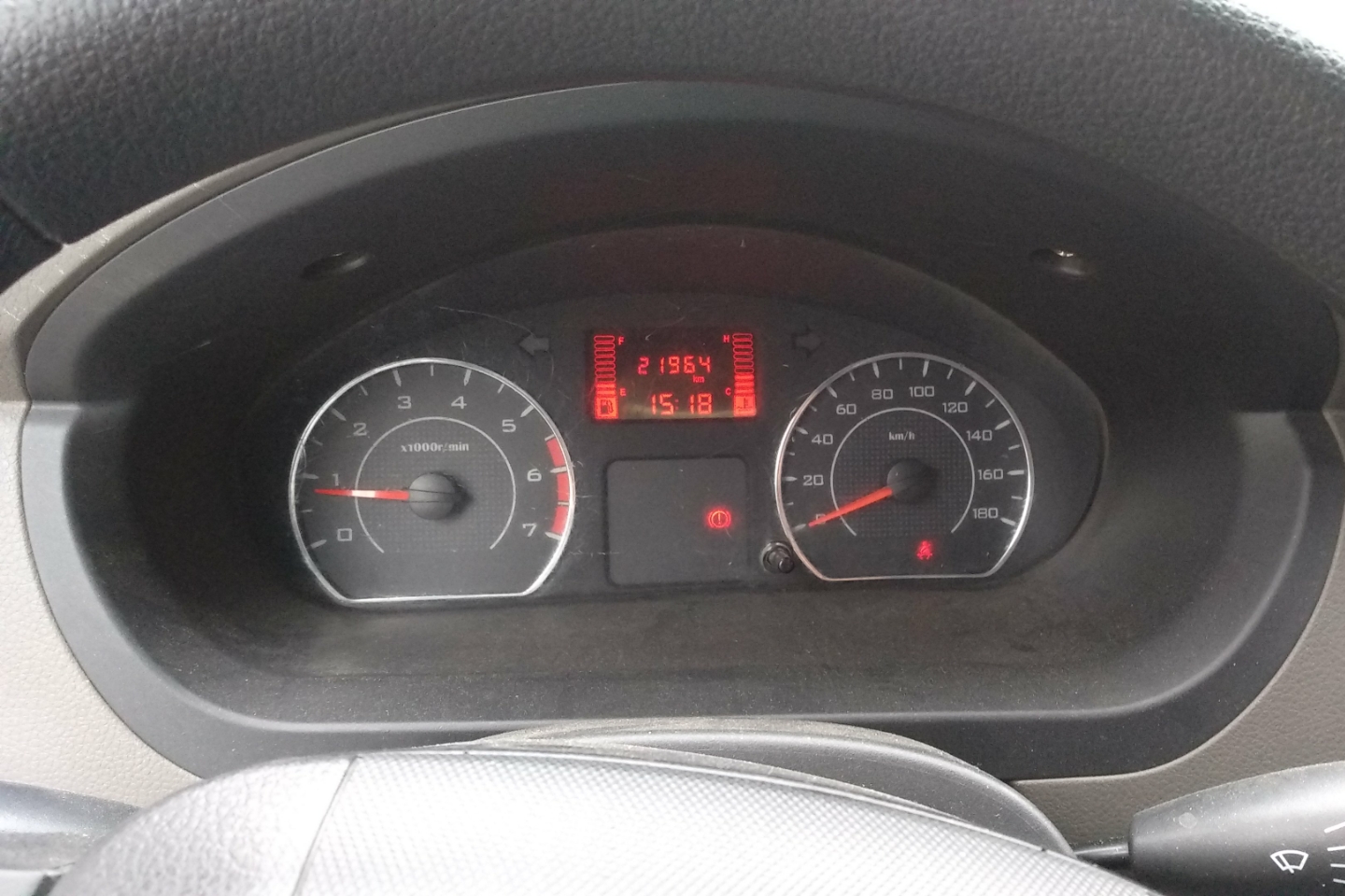 五菱汽车-五菱荣光v 2015款 1.2l实用型