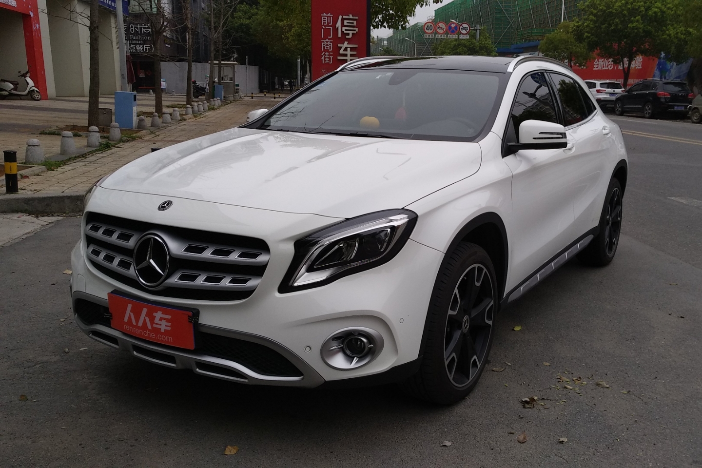 奔驰-奔驰gla 2017款 gla 220 4matic 时尚型