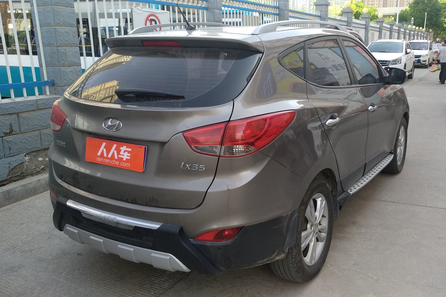 现代-x35 2012款 2.0l 自动两驱精英版gls