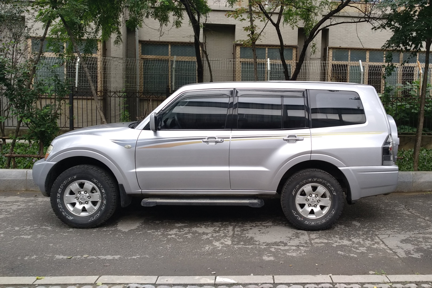 三菱-帕杰罗 2011款 v73 3.0l mt gl