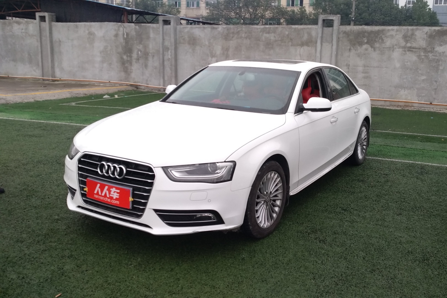 奥迪-a4l 2016款 35 tfsi 典藏版 s line舒适型