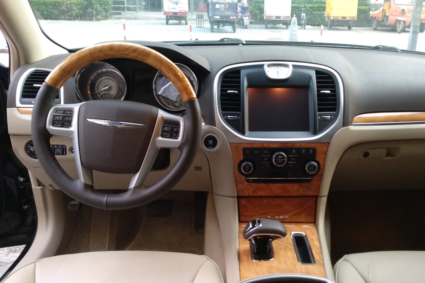 克莱斯勒-300c(进口) 2013款 3.6l 尊适版