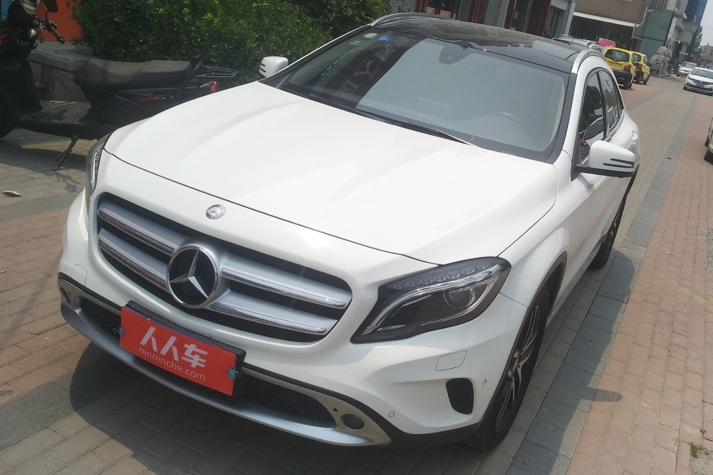 新乡二手奔驰gla 2016款 gla 220 4matic 时尚型