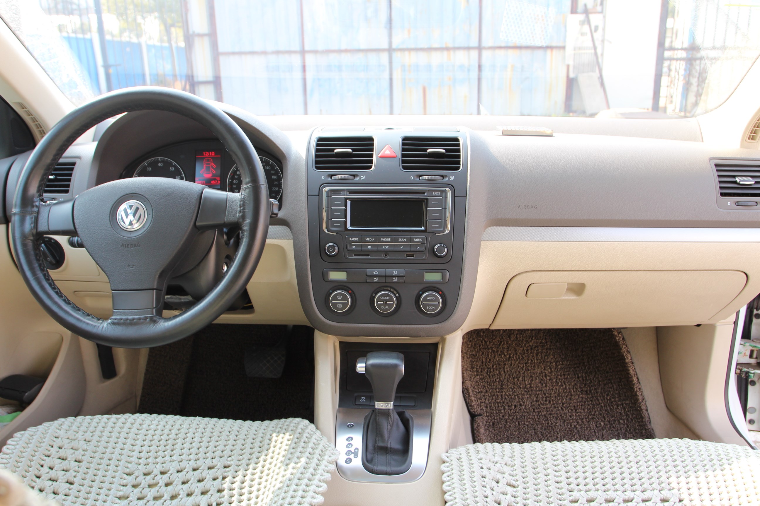 8万_6年_4万公里_速腾2010款 1.4tsi 自动技术型_速腾二手车-人人车