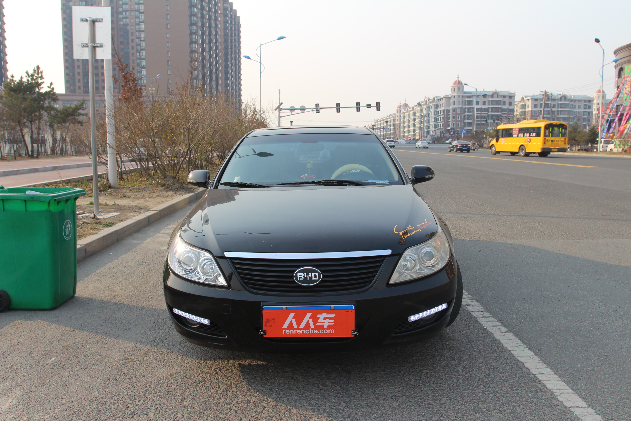 比亚迪-f6 2010款 黄金版 2.0l 手动 尊贵型