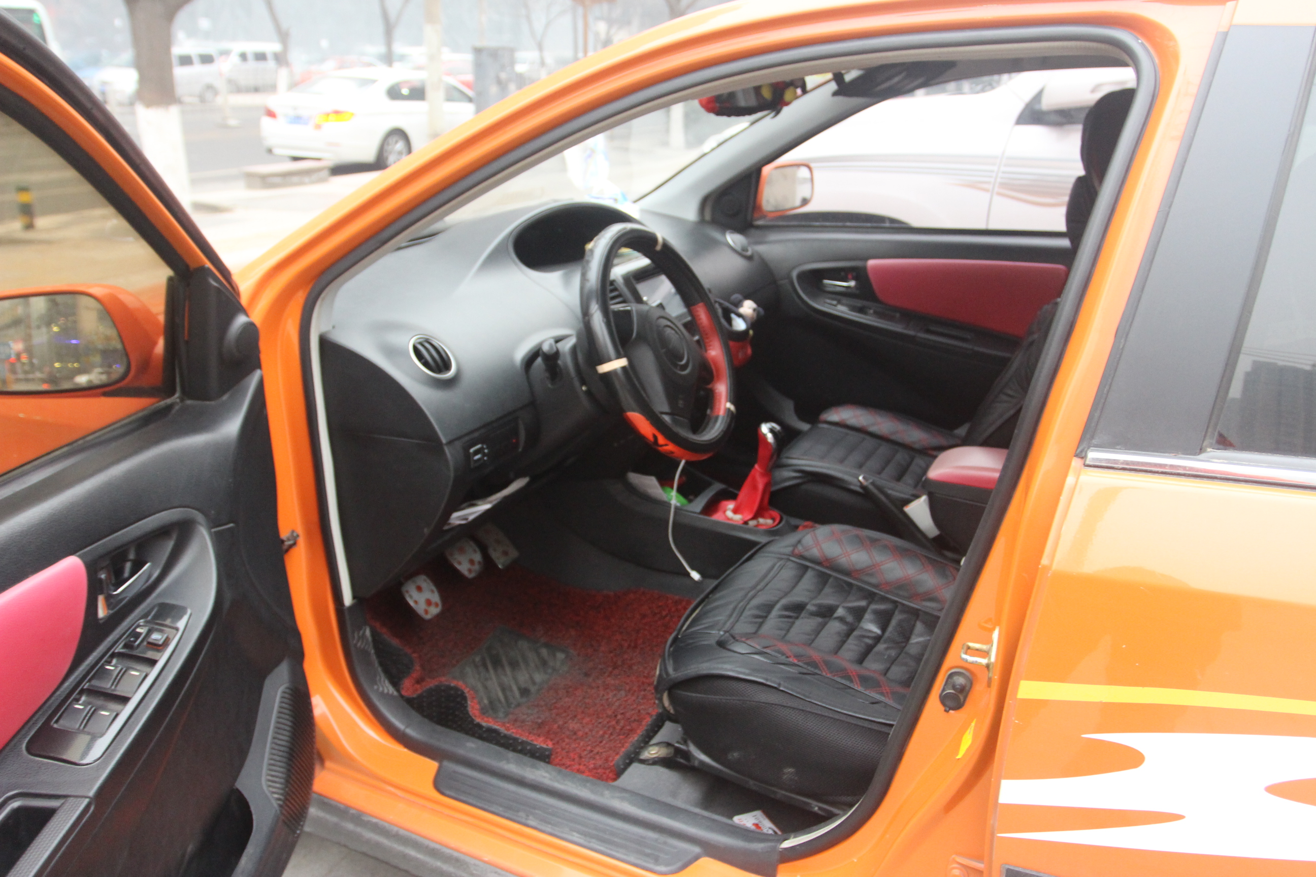 吉利汽车-金鹰 2010款 cross 1.5l 手动标准型