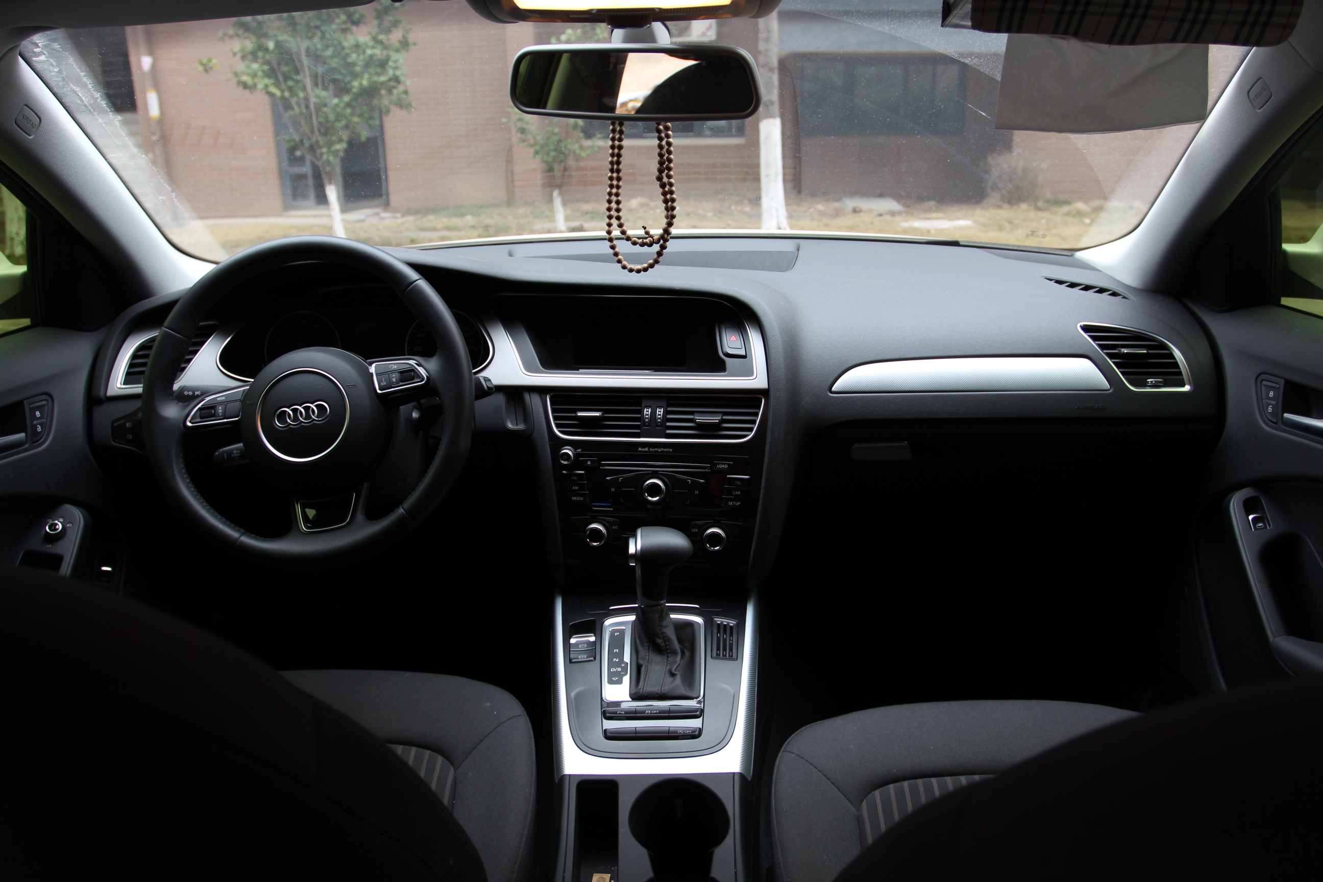 7万公里_奥迪a4l 2015款 35 tfsi 自动标准型_奥迪a4l二手车-人人车