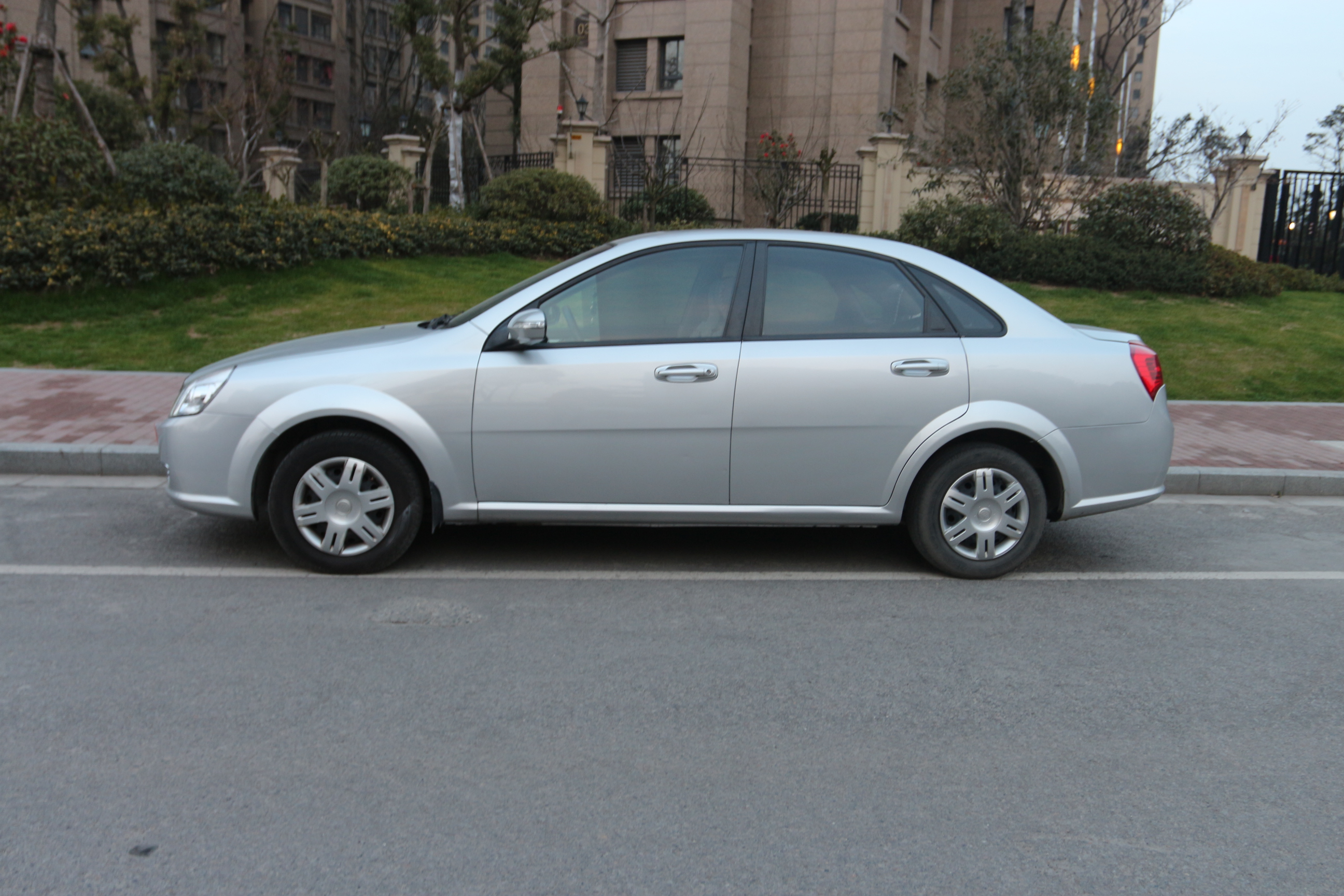 别克-凯越 2011款 1.6lx-mt