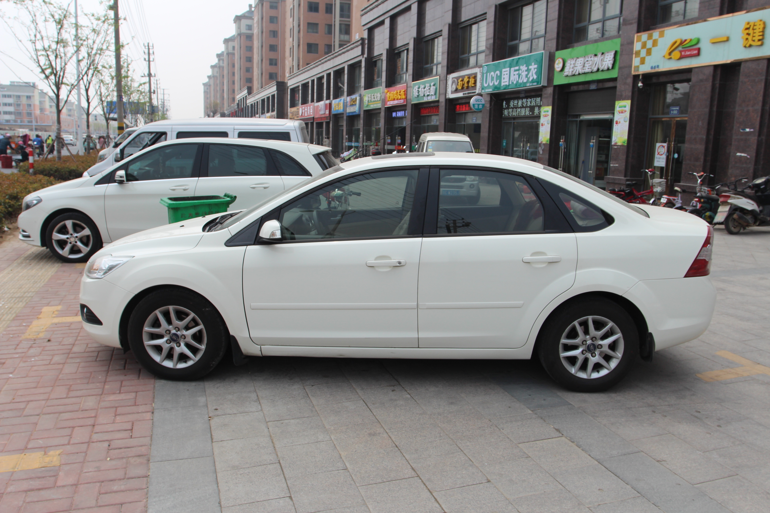 75万公里_福克斯 2011款 三厢 1.8l 手动舒适型_福克斯二手车-人人车