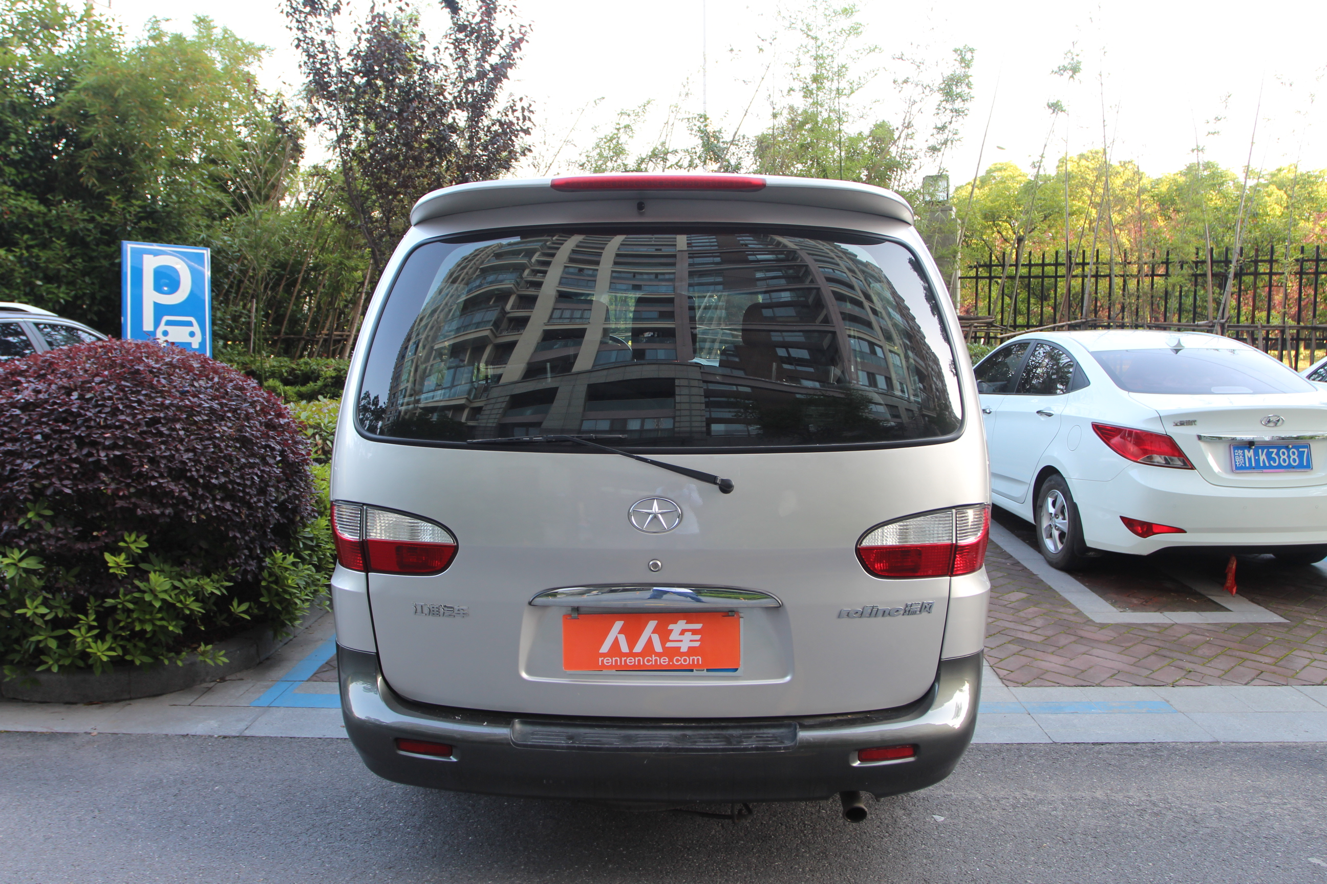 江淮-瑞风 2011款 2.0l穿梭 汽油标准版hfc4ga3