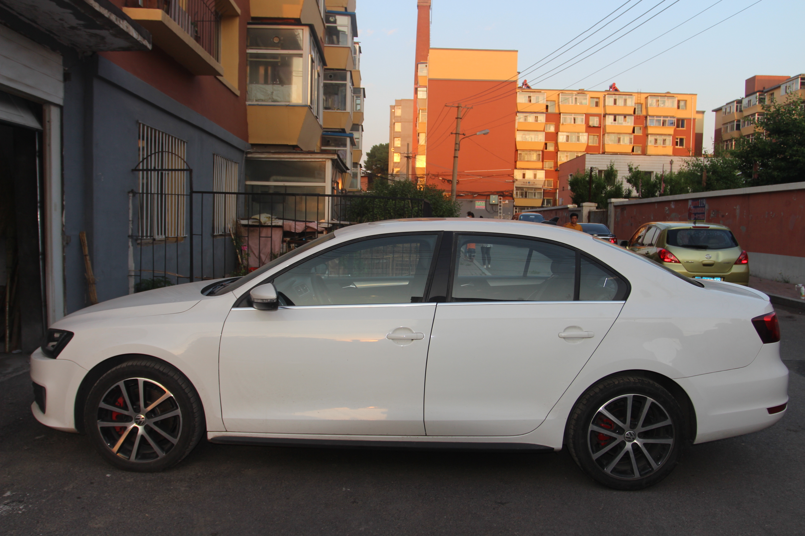 无水泡,无火烧,性能部件正常使用 车主:李先生 | 自由职业 地址:绿园