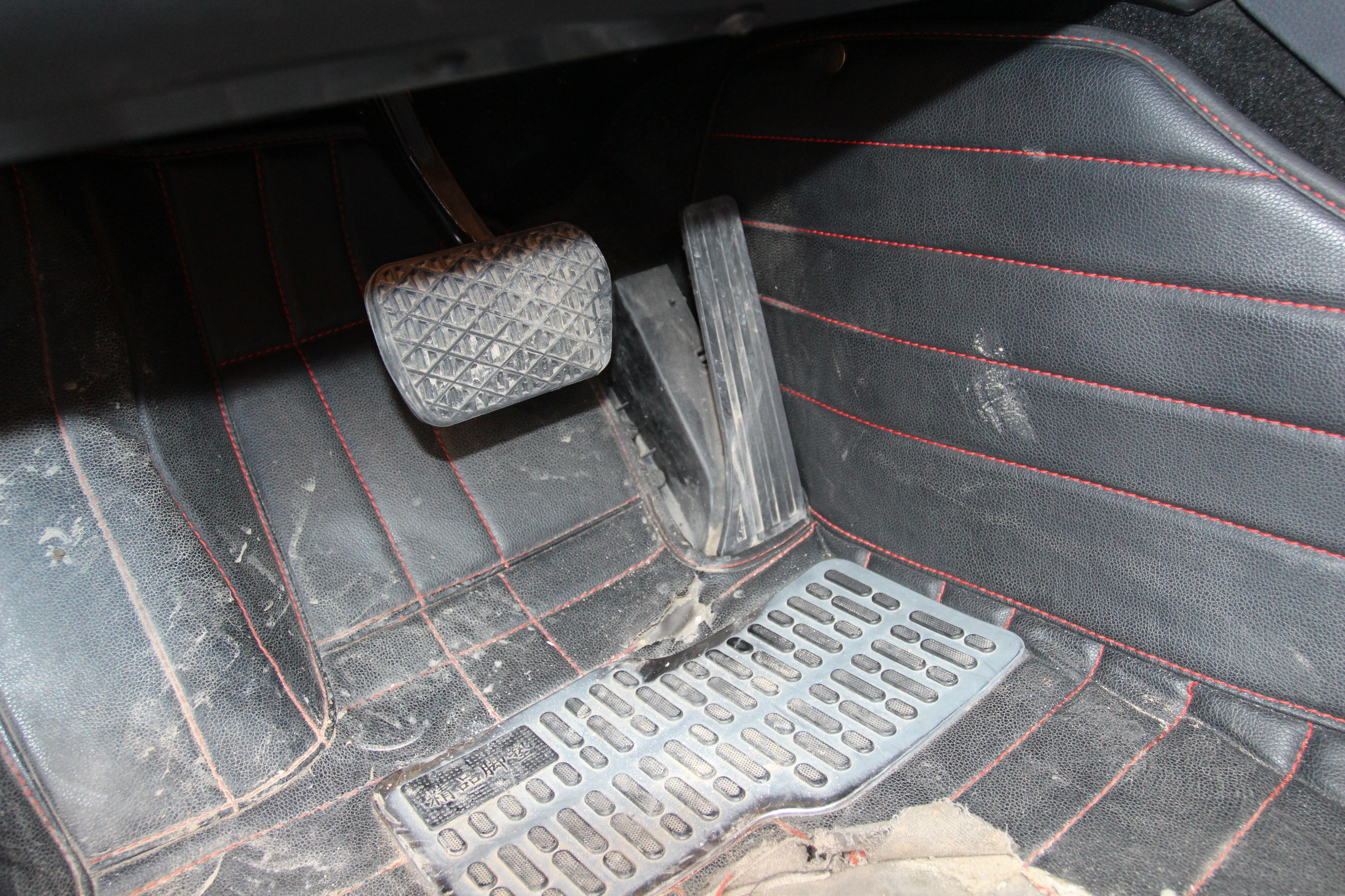 奔驰-e级 2014款 e 260 l 豪华型