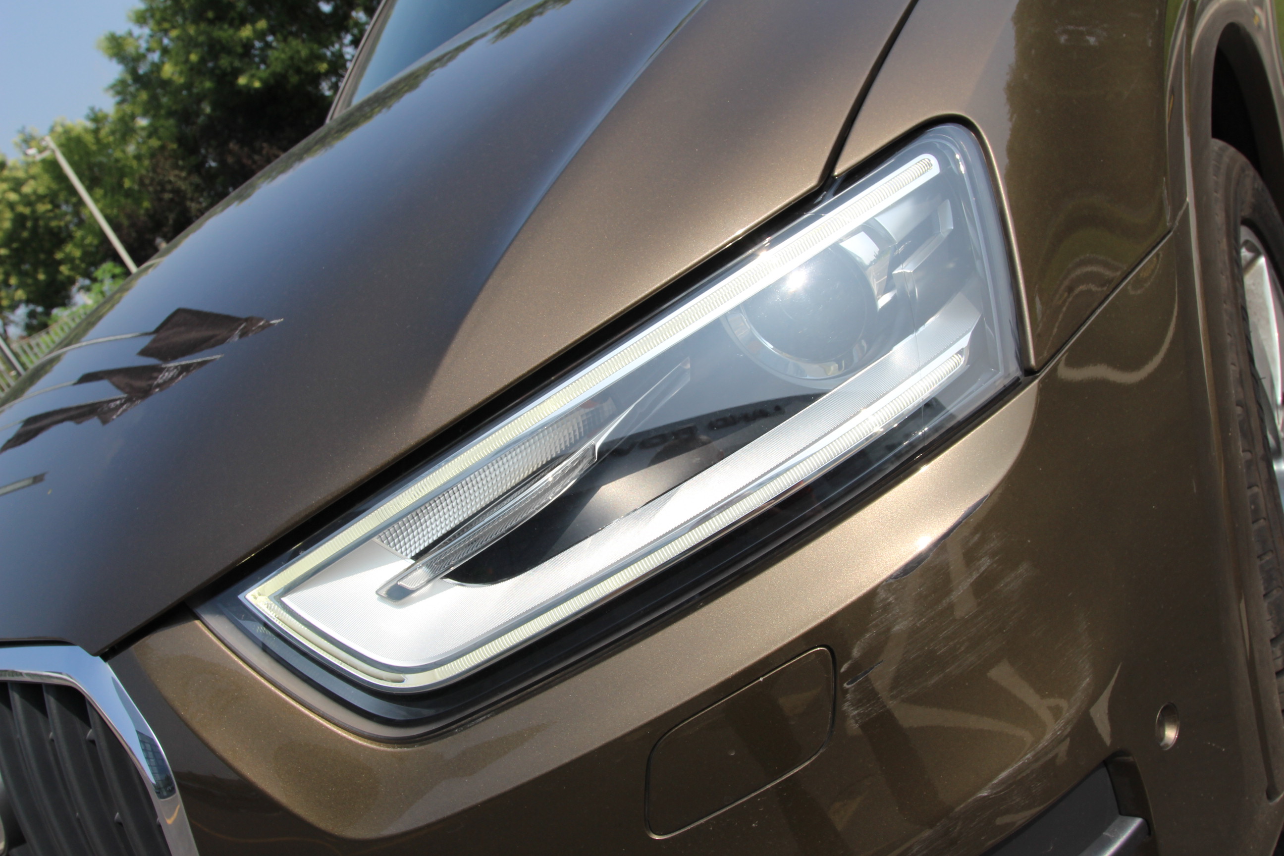 奥迪-q3 2013款 35 tfsi quattro 豪华型