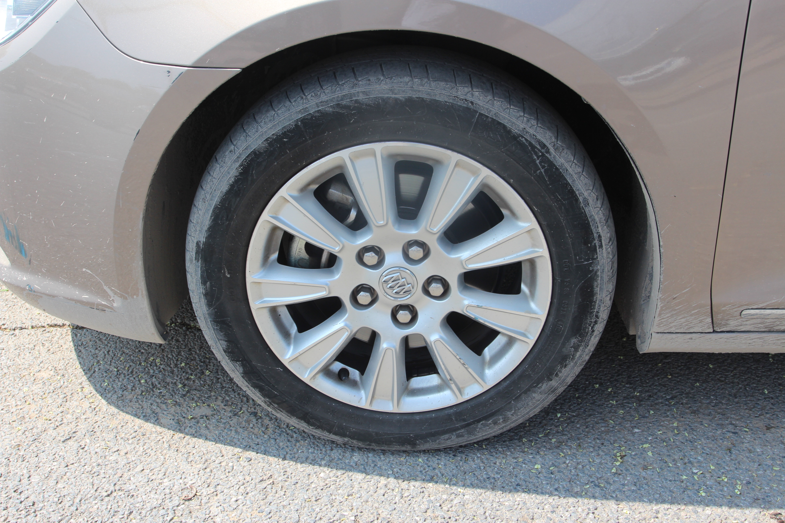 别克-君越 2010款 2.0t舒适版