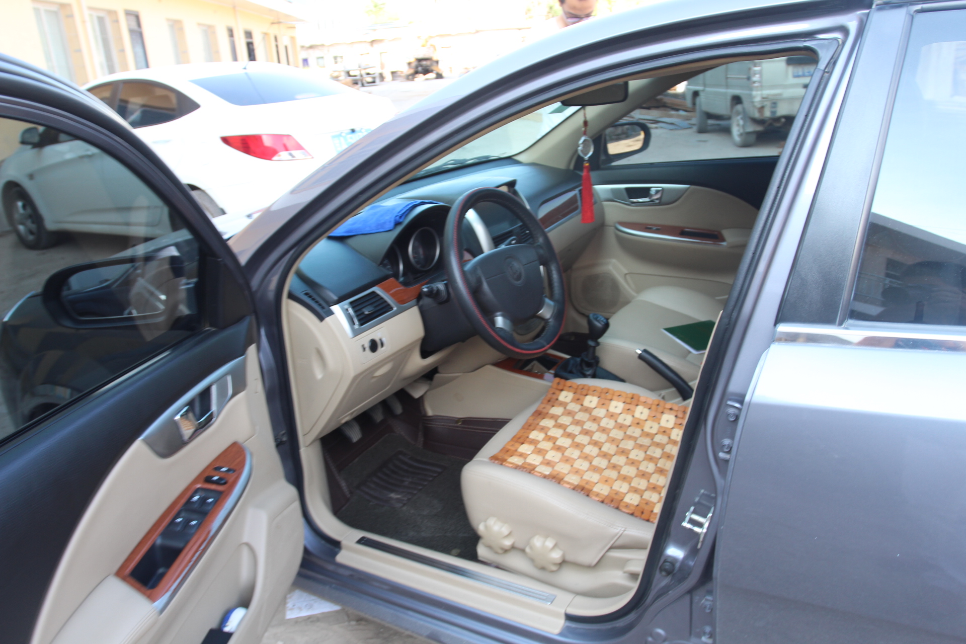 别克-凯越 2011款 1.6le-mt