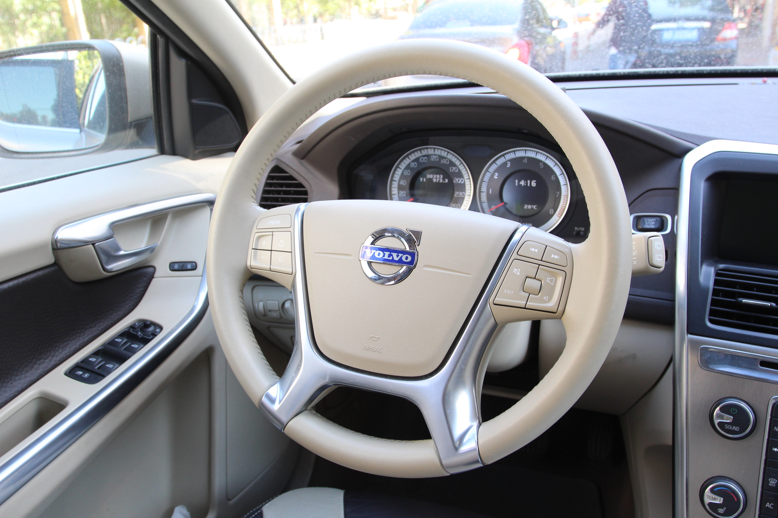 沃尔沃-xc60(进口) 2012款 2.0t t5 智雅版