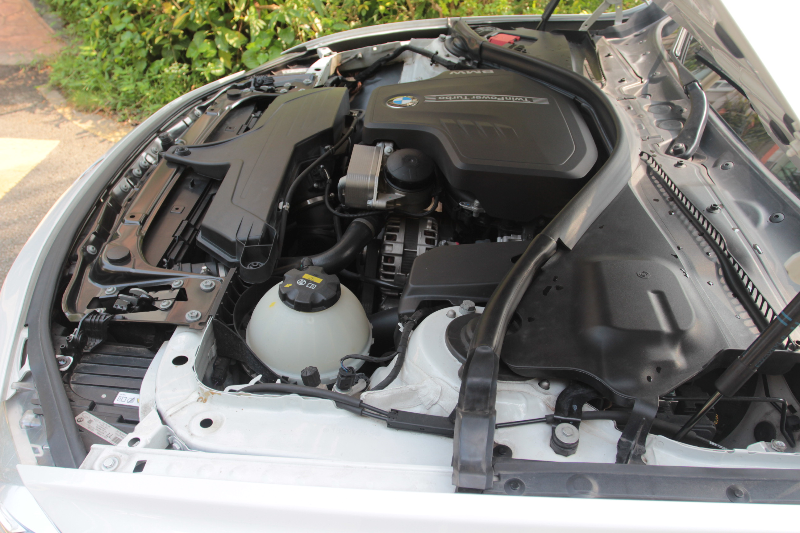 宝马-3系 2014款 328i xdrive运动设计套装