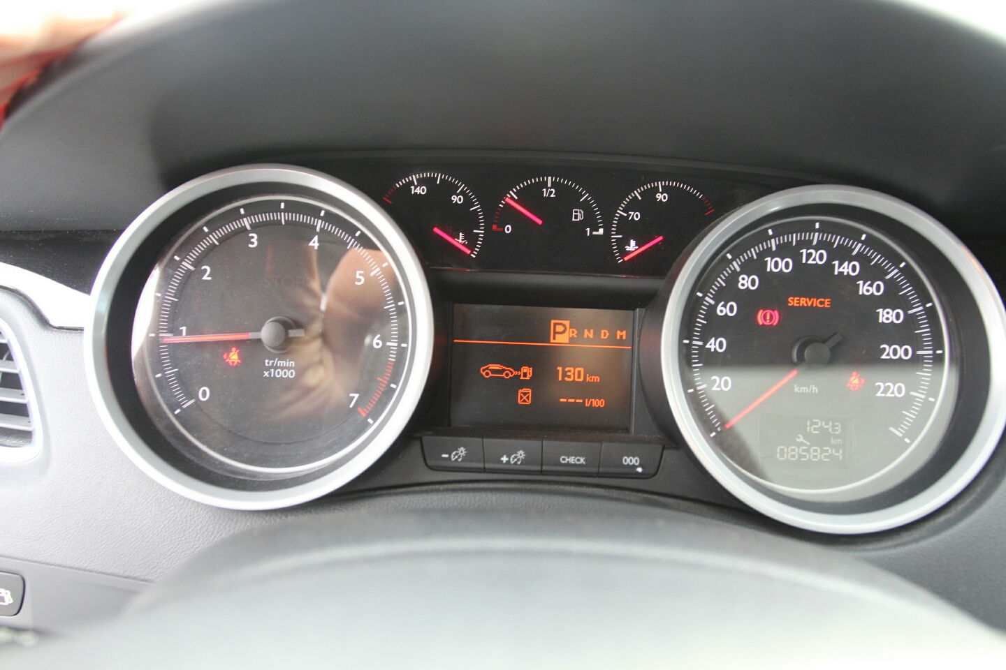 标致508仪表盘显示,说明书_大山谷图库