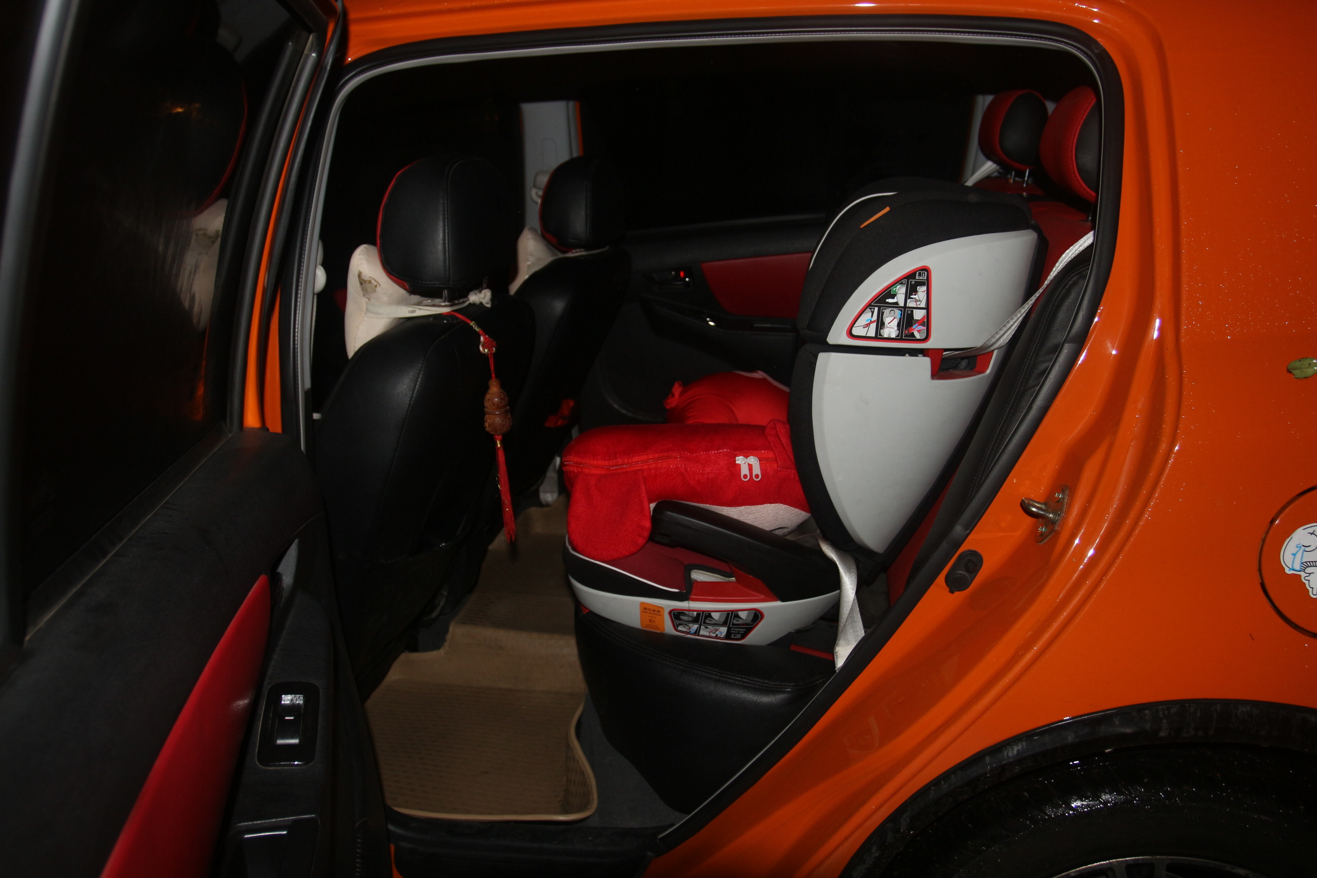 吉利汽车-金鹰 2011款 cross 1.5l 手动标准型vvt