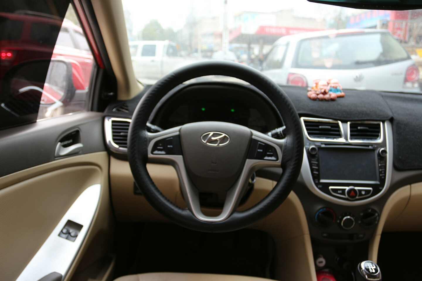 现代-瑞纳 2010款 三厢 1.4l 手动标准型gl