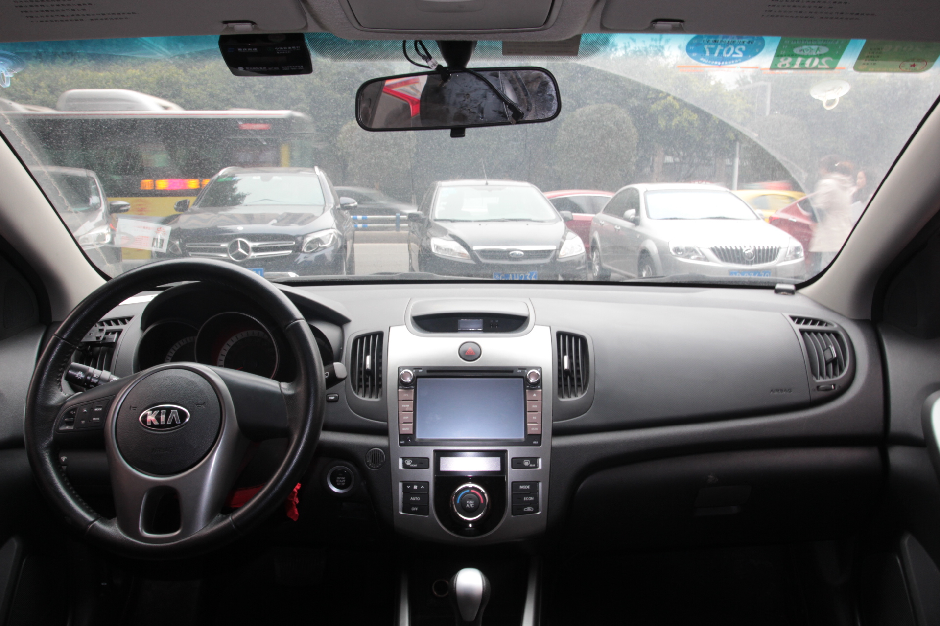 起亚-福瑞迪 2012款 1.6l at premium 纪念版