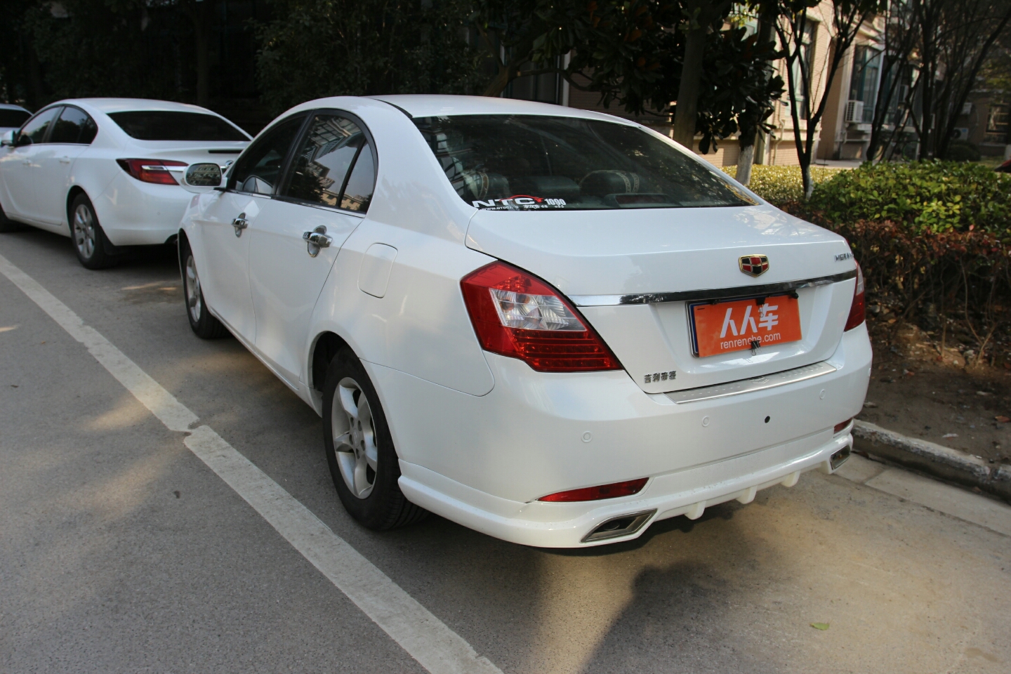 吉利汽车-经典帝豪 2012款 三厢 1.5l 手动标准型