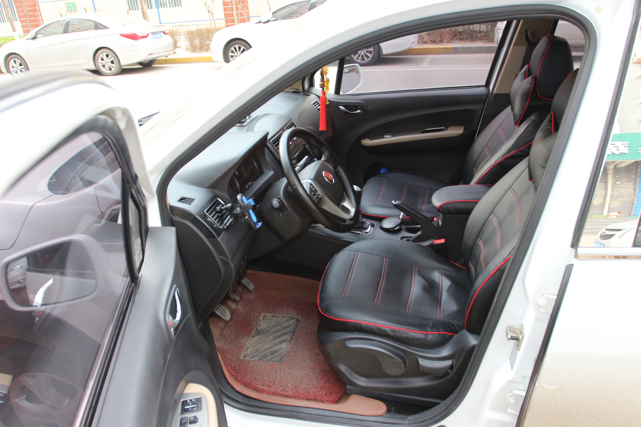 东风-景逸x3 2014款 1.5l 豪华型