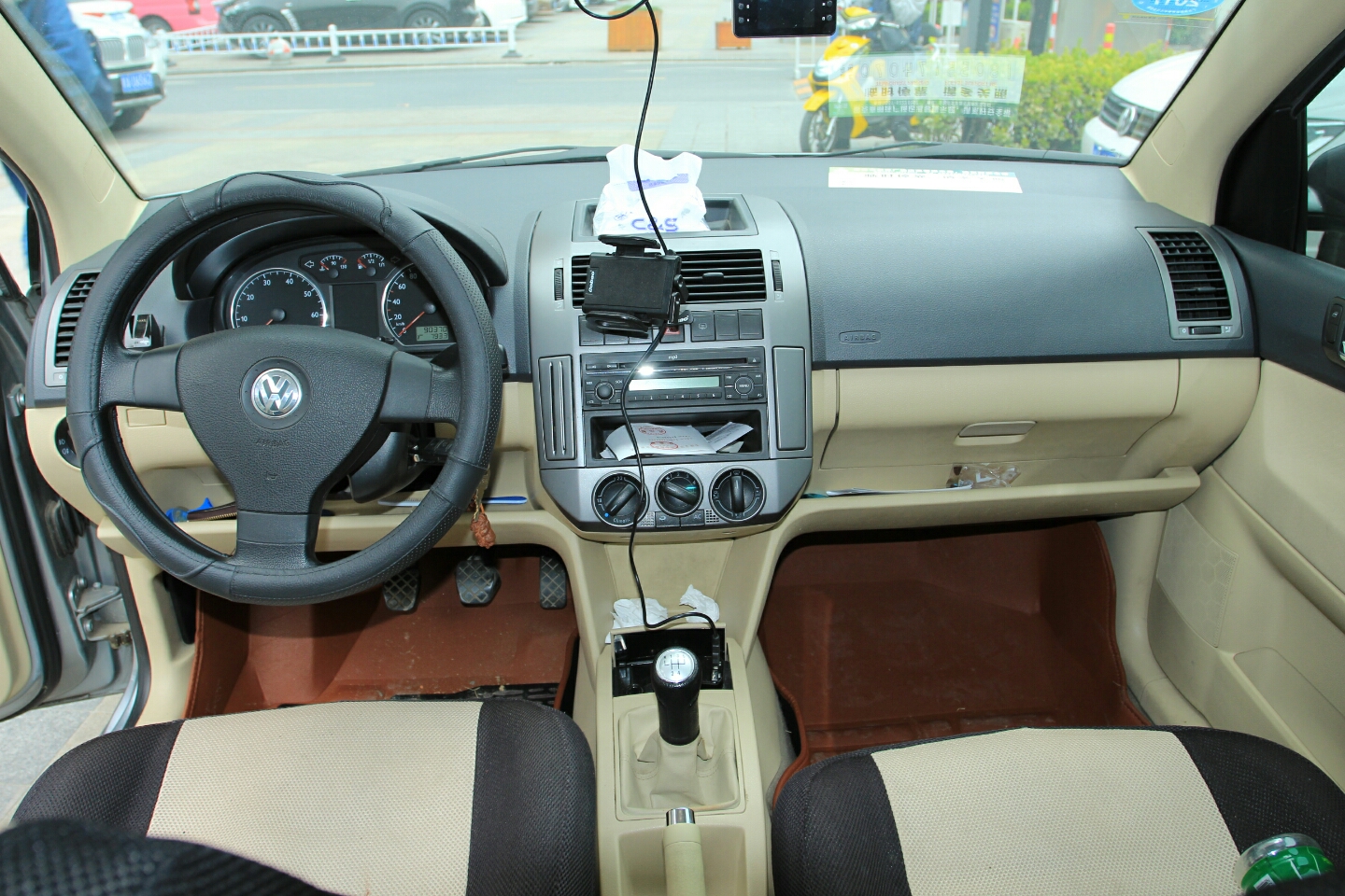 大众-polo 2009款 劲取 1.6l 手动雅致版