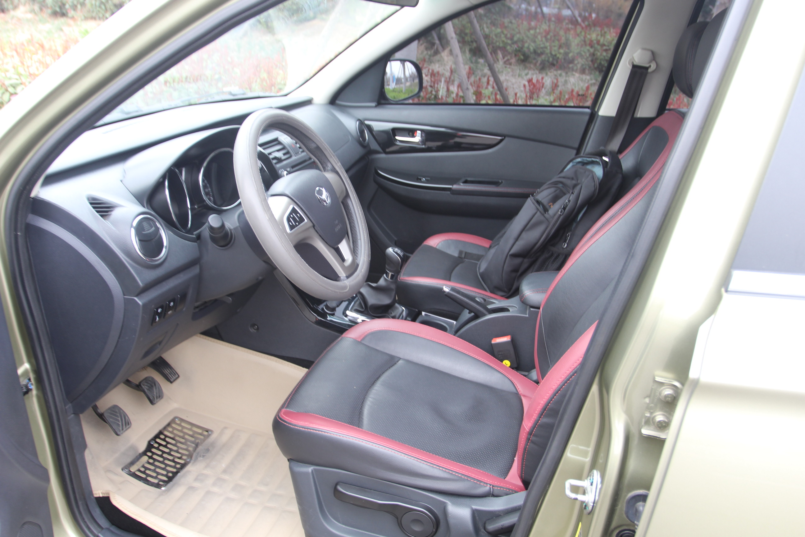 5l 豪华型 国v_北汽幻速s3二手车-人人车