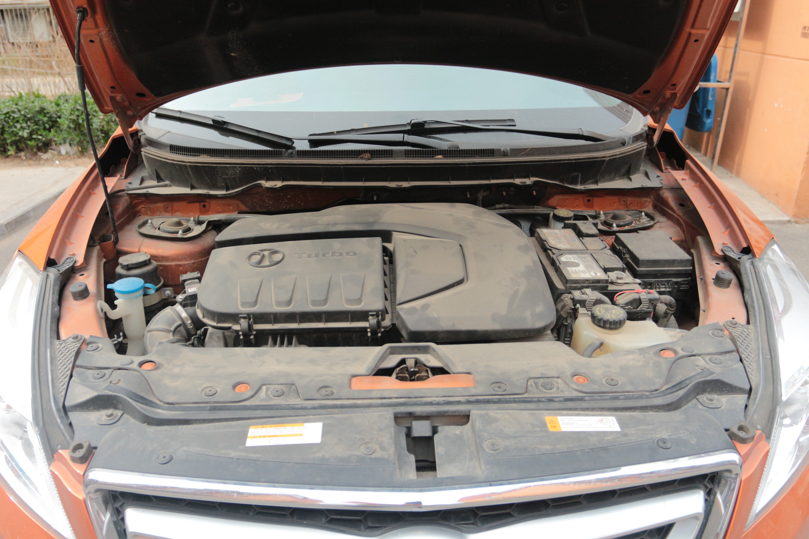 北汽绅宝-x65 2015款 2.0t 自动精英型