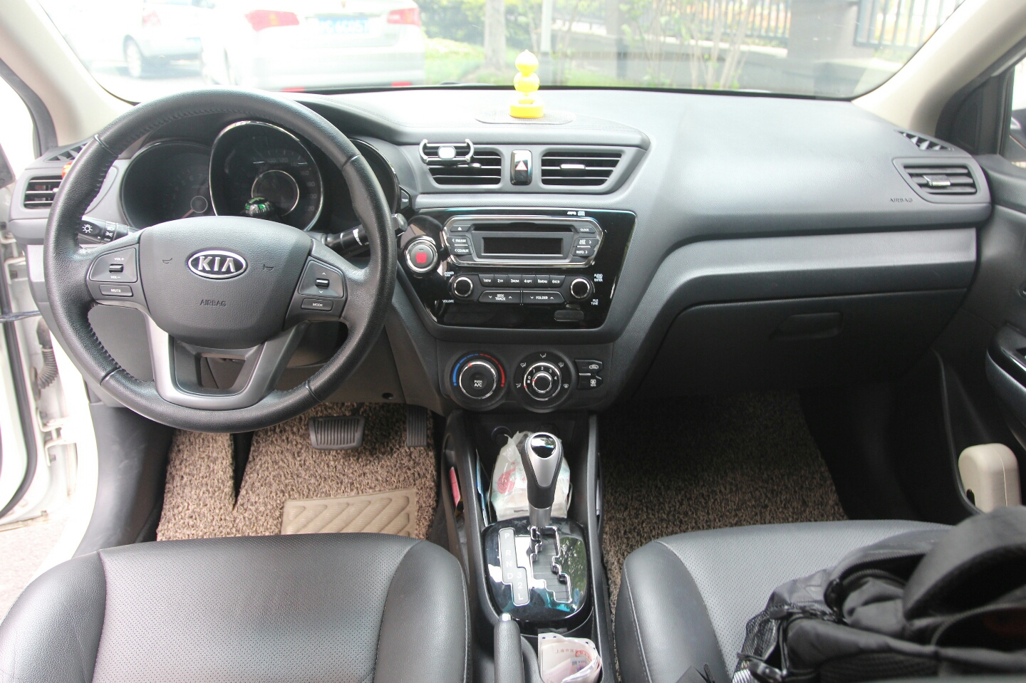 起亚-k2 2011款 三厢 1.6l at premium