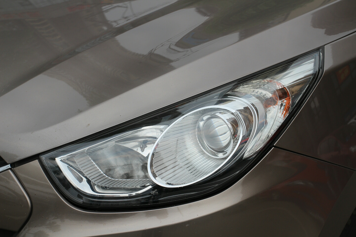 车灯:   功能完全,使用正常  /52