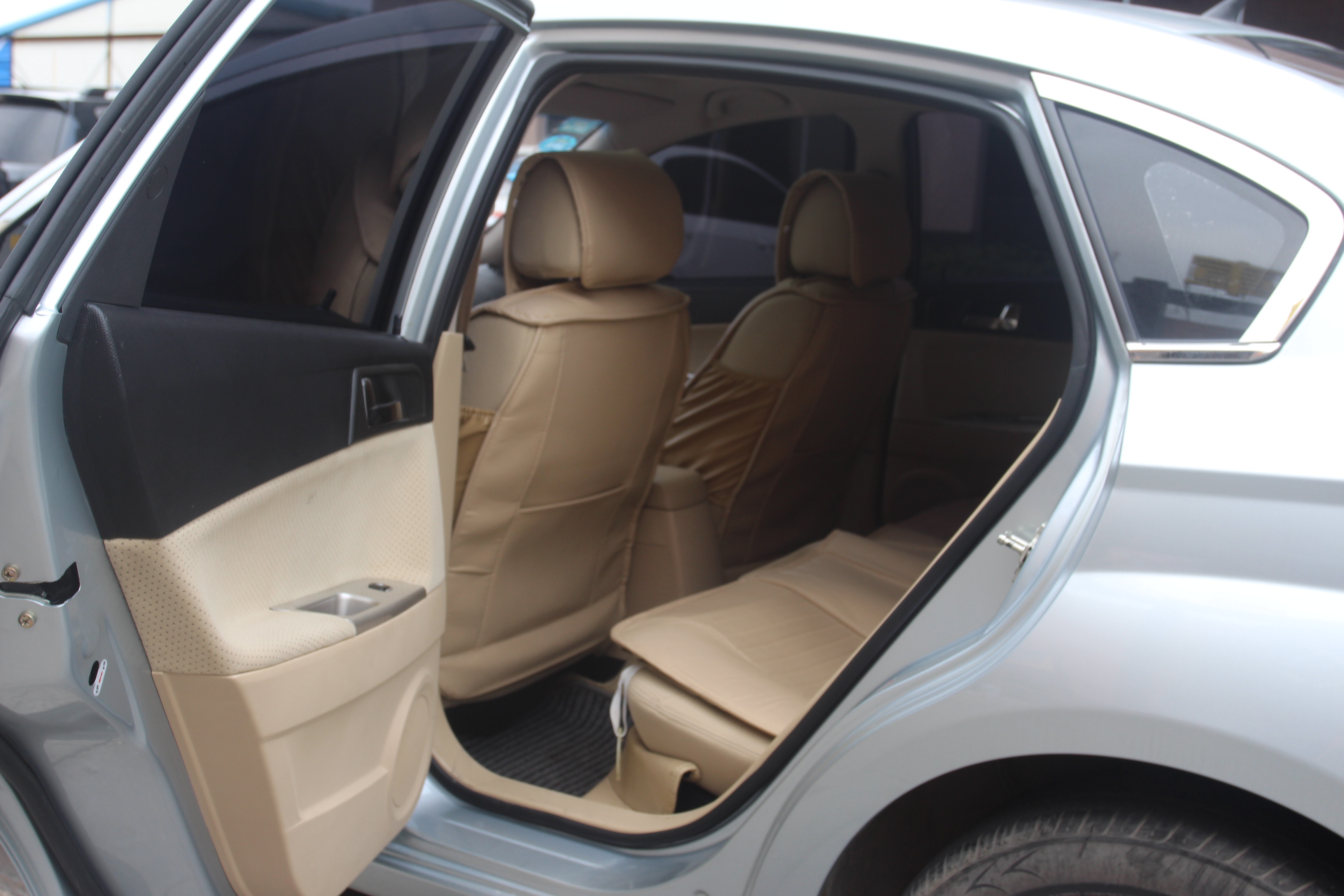 中华-h330 2013款 1.5l 手动豪华型