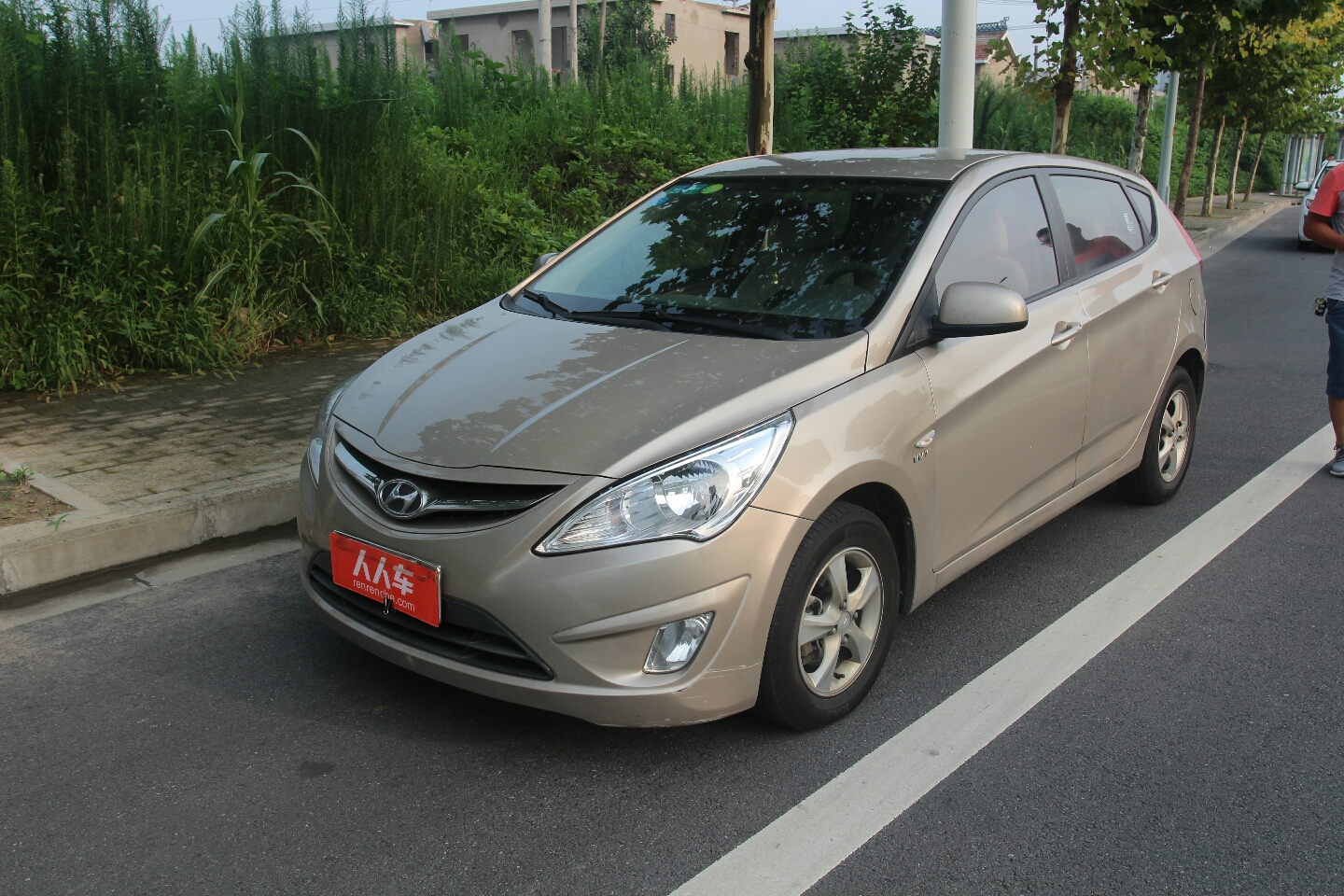 现代-瑞纳 2011款 两厢 1.4l 自动舒适型gs