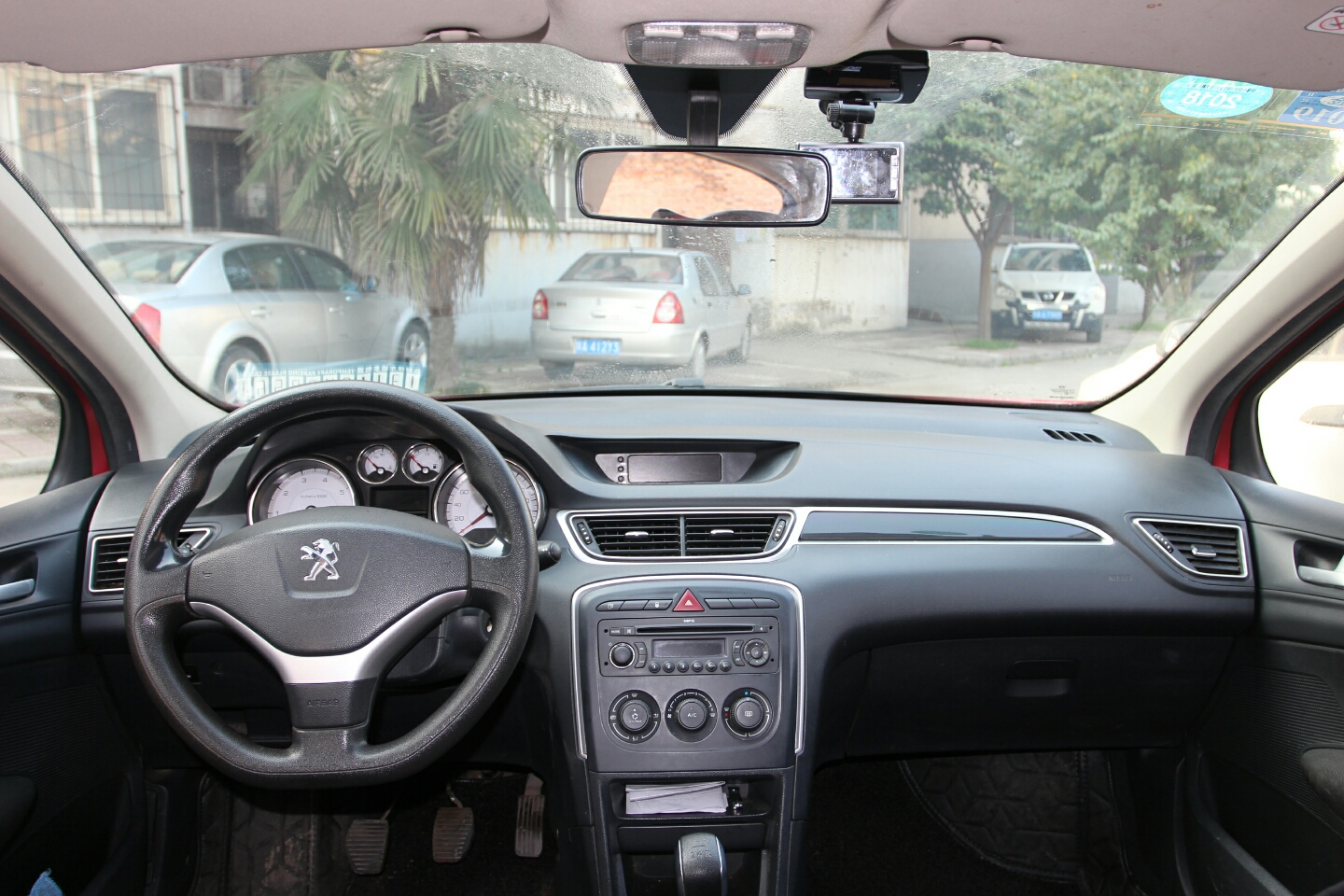 标致-308 2013款 1.6l 手动优尚型