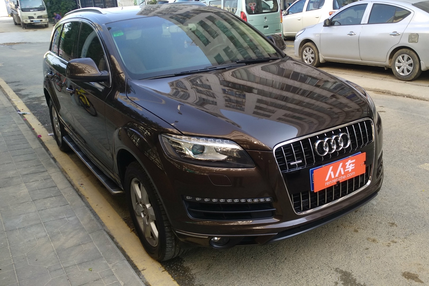 奥迪-q7 2011款 3.0 tfsi 进取型(200kw)