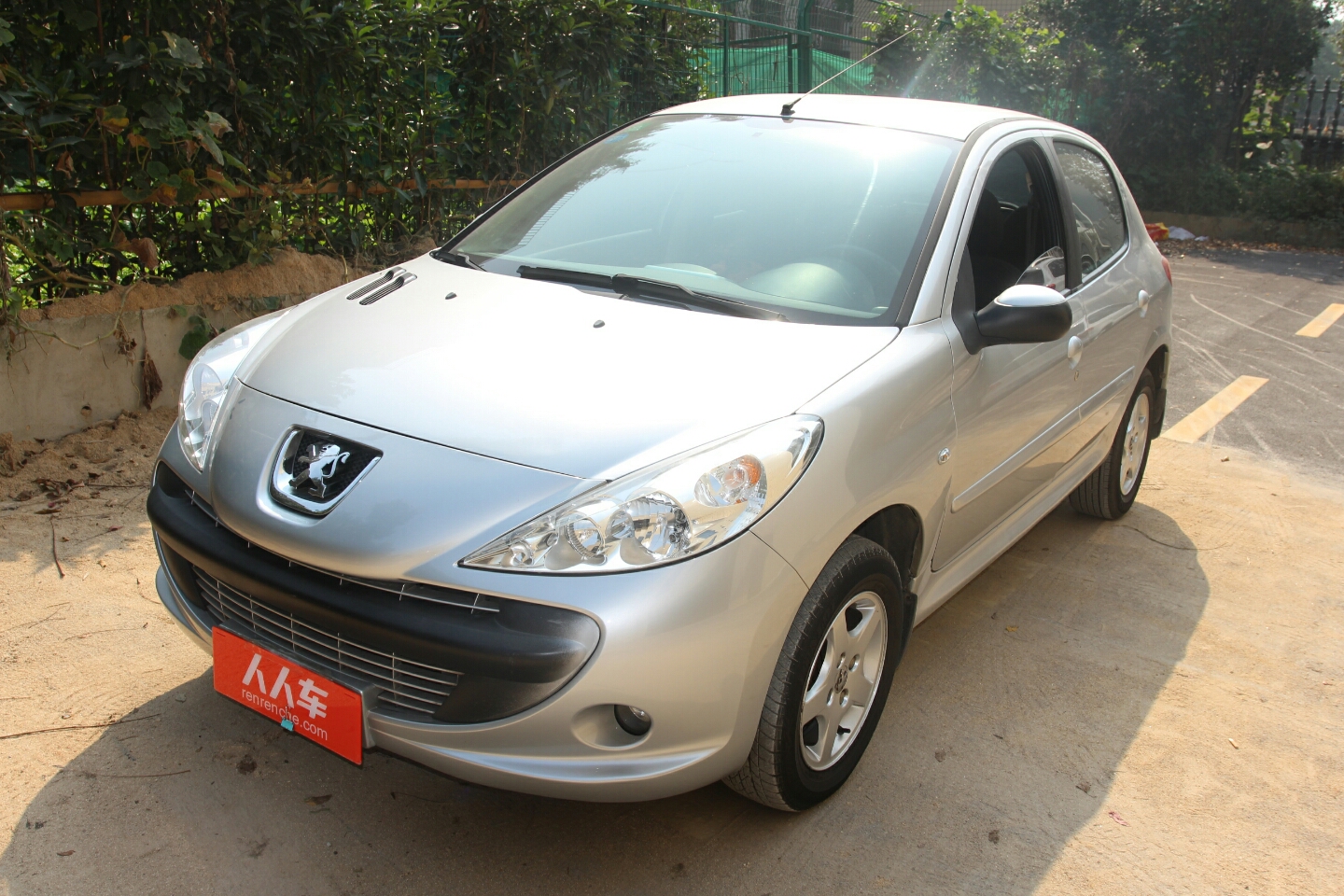 标致-207 2010款 两厢 1.4l 手动驭乐版