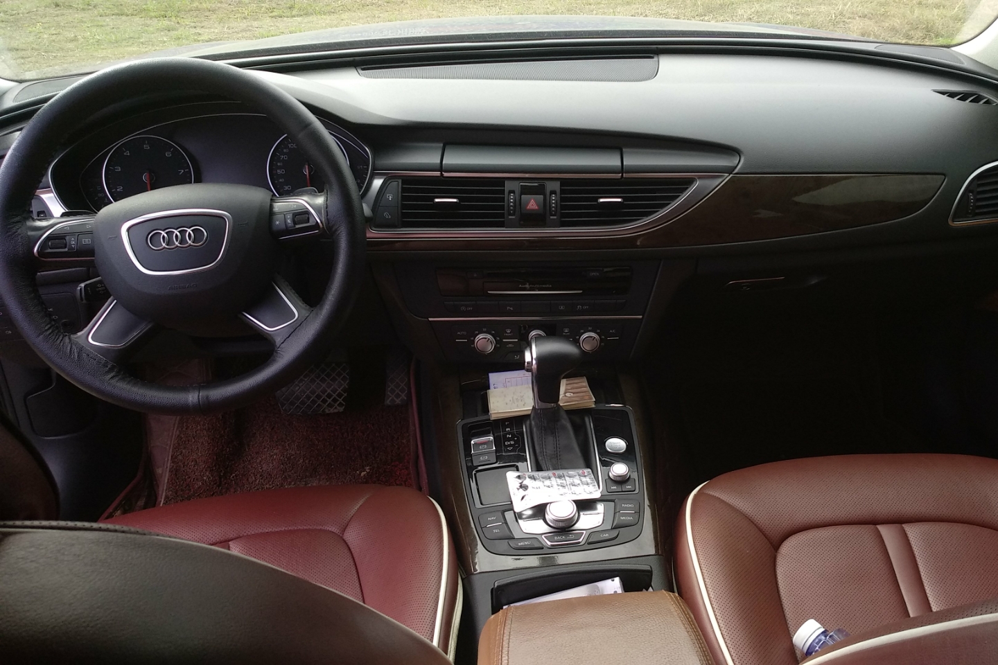 奥迪-a6l 2014款 tfsi 标准型