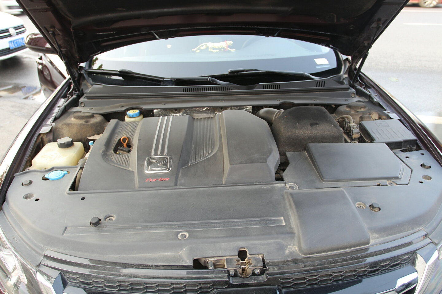 众泰-z700 2016款 1.8t dct尊贵型